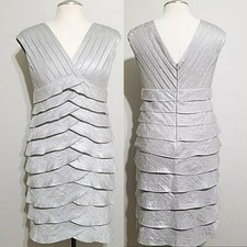 ADRIANNA PAPELL Sleeveless Silver Tiered Shutter Pleated Shimmer Dress 12 Womens
