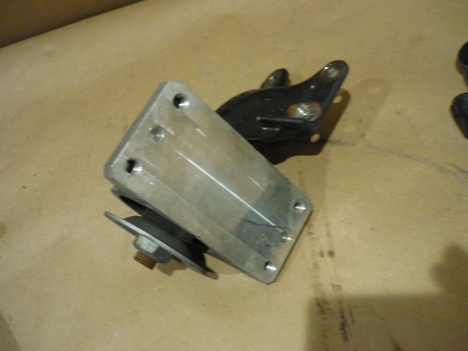 Ferrari California  - Gearbox Pad Support With Front Strut-  P/N 239753 - 235647