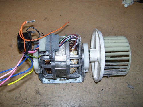 Wäschetrockner Quelle 6600CD  Privileg 6600 CD Motor sole 20583015 020.998-1