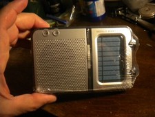 broadband RADIO 9 BAND FM/MW/SW1-7 Brand New