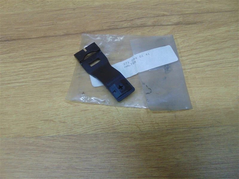 Brand New Air Intake Hose Bracket Genuine Mercedes W203/C209 