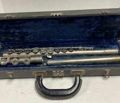 Bundy The Selmer Company Flute Silver Plated w/ Hard  Case - USA