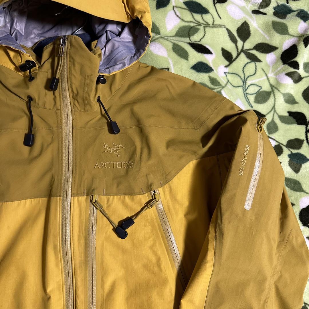 アークテリクス　theta beta 00s Arc'teryx 00s Beta AR Gore-Tex XCR Shell Jacket - Size