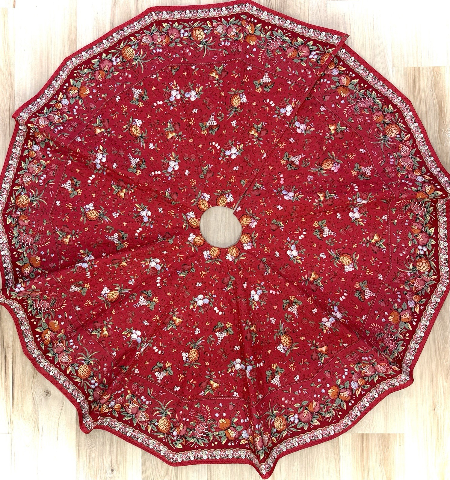 51” Handmade Pierre Deux French Country Christmas Tree Skirt Holiday Home Decor