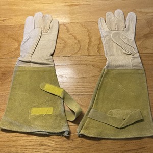 All leather gardening gloves Men’s Size Small
