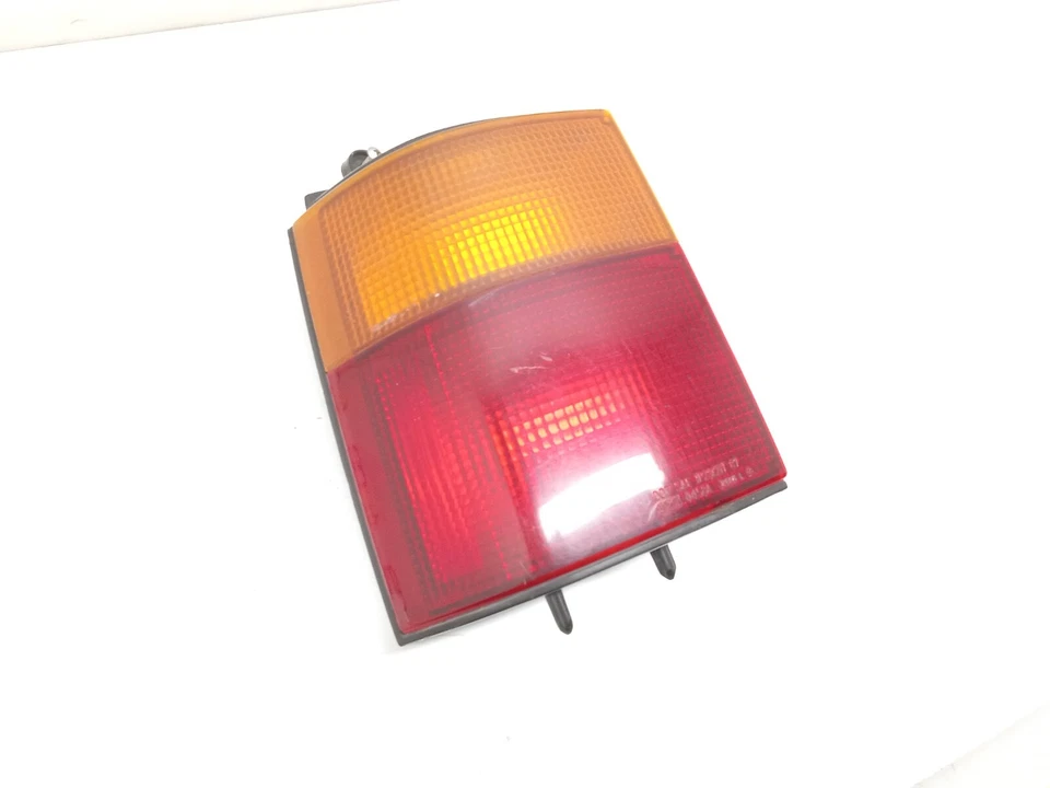 MAZDA MPV 1990-1998 FURGONETA LUZ TRASERA IZQUIERDA LADO CONDUCTOR LÁMPARA - OEM Foto 2 de 4