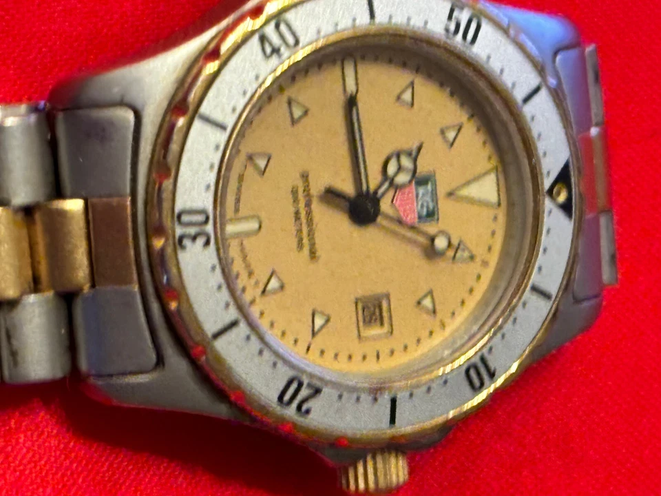 Tag Heuer Professional200 M 974.015-2 Swiss Quartz Vintage ’85 30 mm Gold Silver - Image 2 of 4