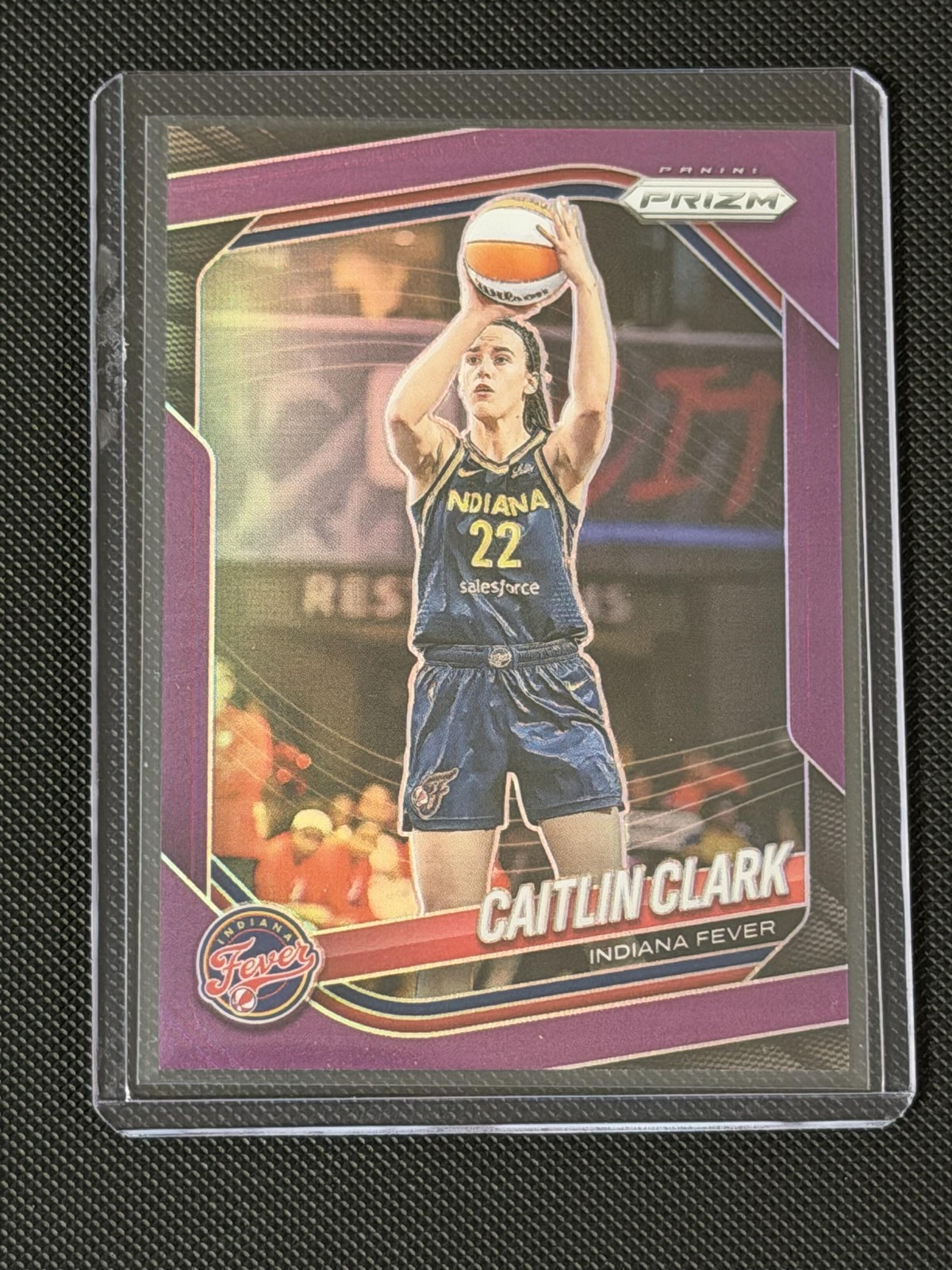 2025 Panini Prizm WNBA #22 Caitlin Clark Purple Prizms 18/149
