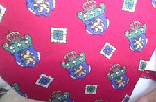 Italian Silk Necktie Tommy Hilfiger Crest Crown Red Grn Blue 56L 4W USA Made EUC