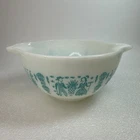 Pyrex Amish Butterprint 441 Cinderella Mixing Bowl 1 1/2 Pint VTG Turquoise READ
