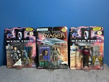 Star Trek Generations 3 Pc. Figure Lot-Captain Kirk Spacesuit , Riker