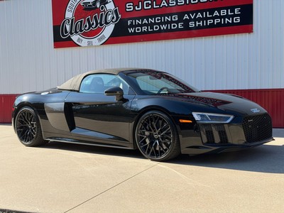 2018 Audi R8 V10 Plus Spyder Quattro S Tronic Black Optic Package