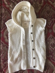 zara gilet with hood