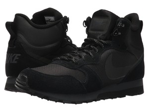 nike md runner 2 mid premium sneaker