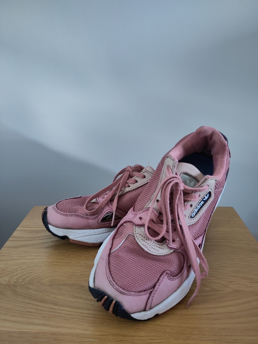 Size Ladies Pink Adidas Torsion Sneakers Trainers Art 096700 - Main Image