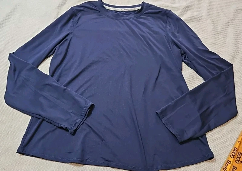 fabletics athleisure active lightweight logo stretch shirt