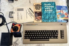 Commodore 64 Early Model-326298 RevA 5pin Video Kung Fu Flash,RegCard,Power&More