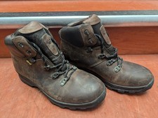 Mens Brasher Trail Master Goretex Walking Boots Size 8.5 UK