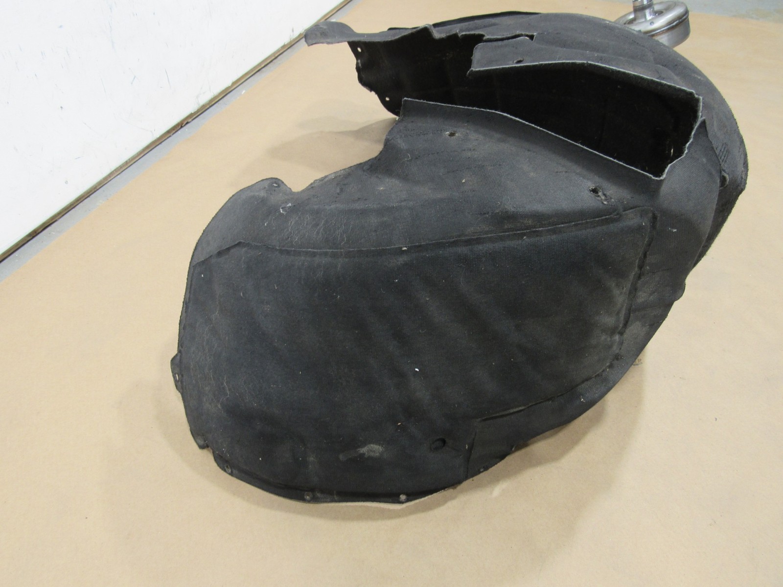 14-19 Maserati Quattroporte 2016 Rear Right Quarter Liner Splash Shield Guard;:M