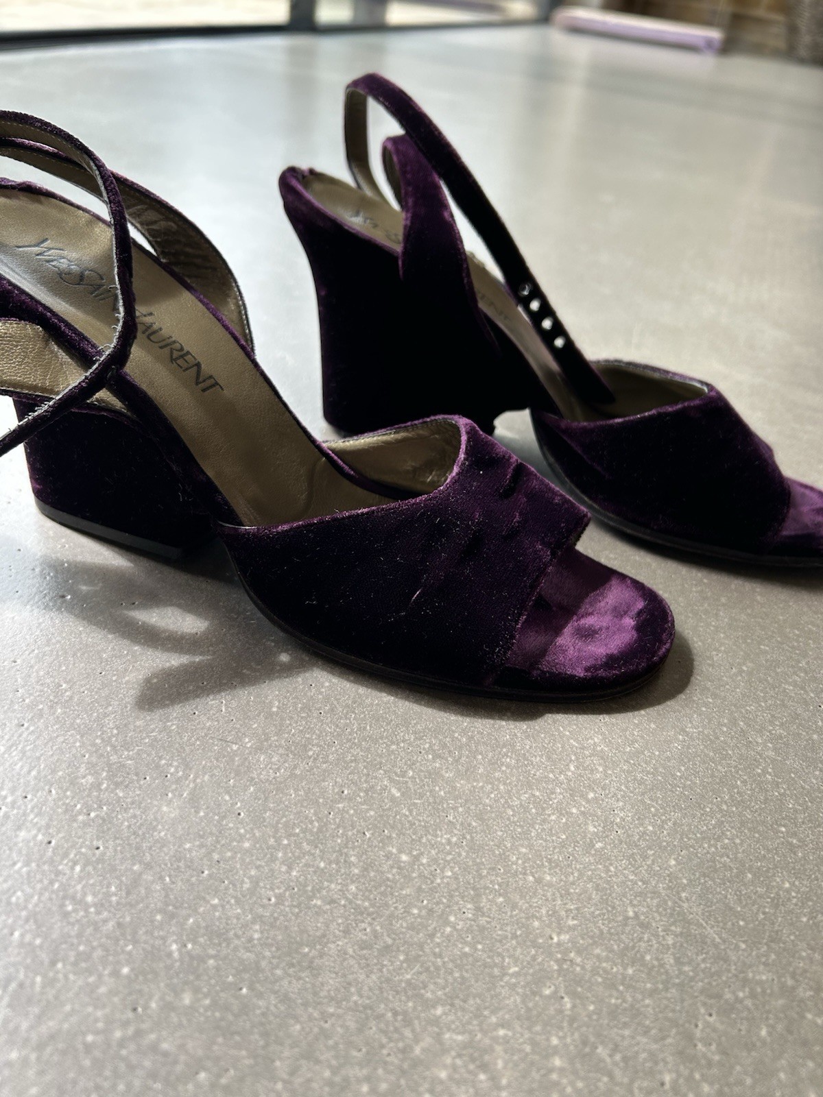 Sandali vintage anni 80 Yves Saint Laurent taglia 4