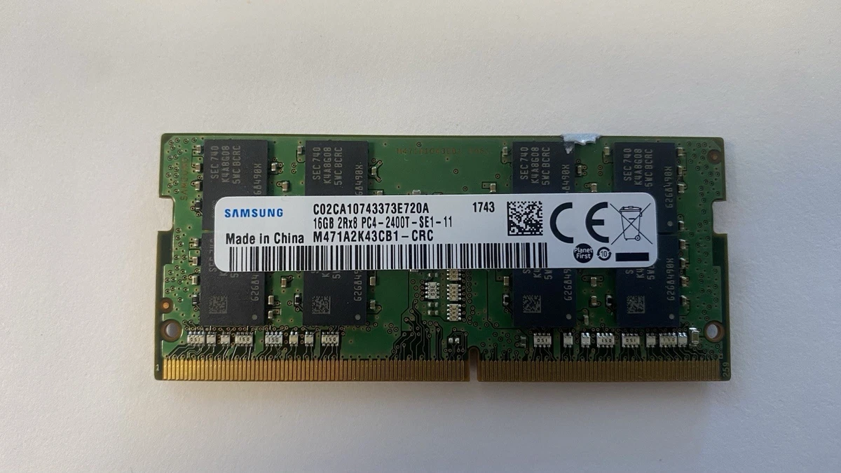 Samsung PC4-19200 (DDR4-2400) Bus Speed Computer RAM 16 GB