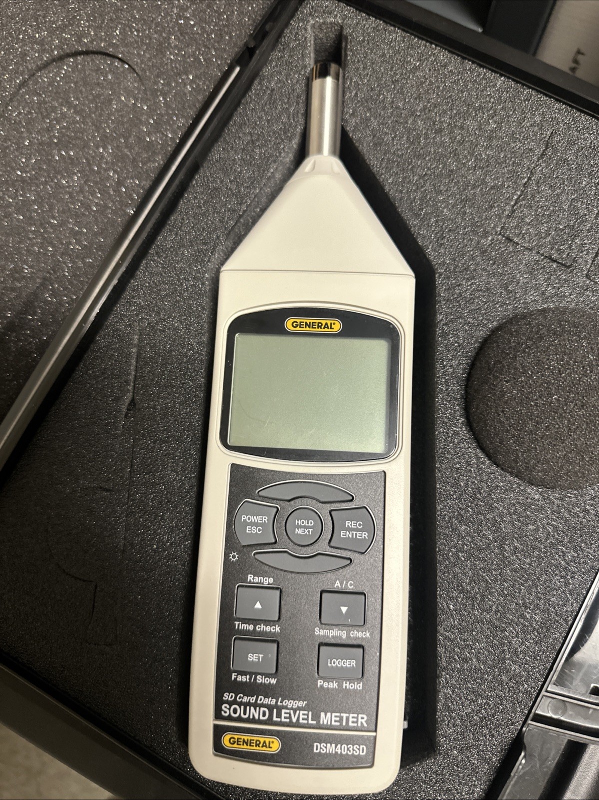 General Tools DSM403SD Sound Level Meter with Data Logging Class 1