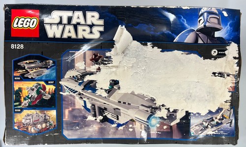 LEGO Star Wars: Cad Bane's Speeder (8128) New Damaged Box - Picture 5 of 12