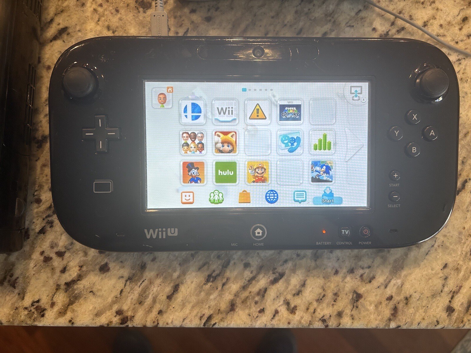 Nintendo Wii U Console 32GB Bundle W/ Cables & New Super Smash Bros. U
