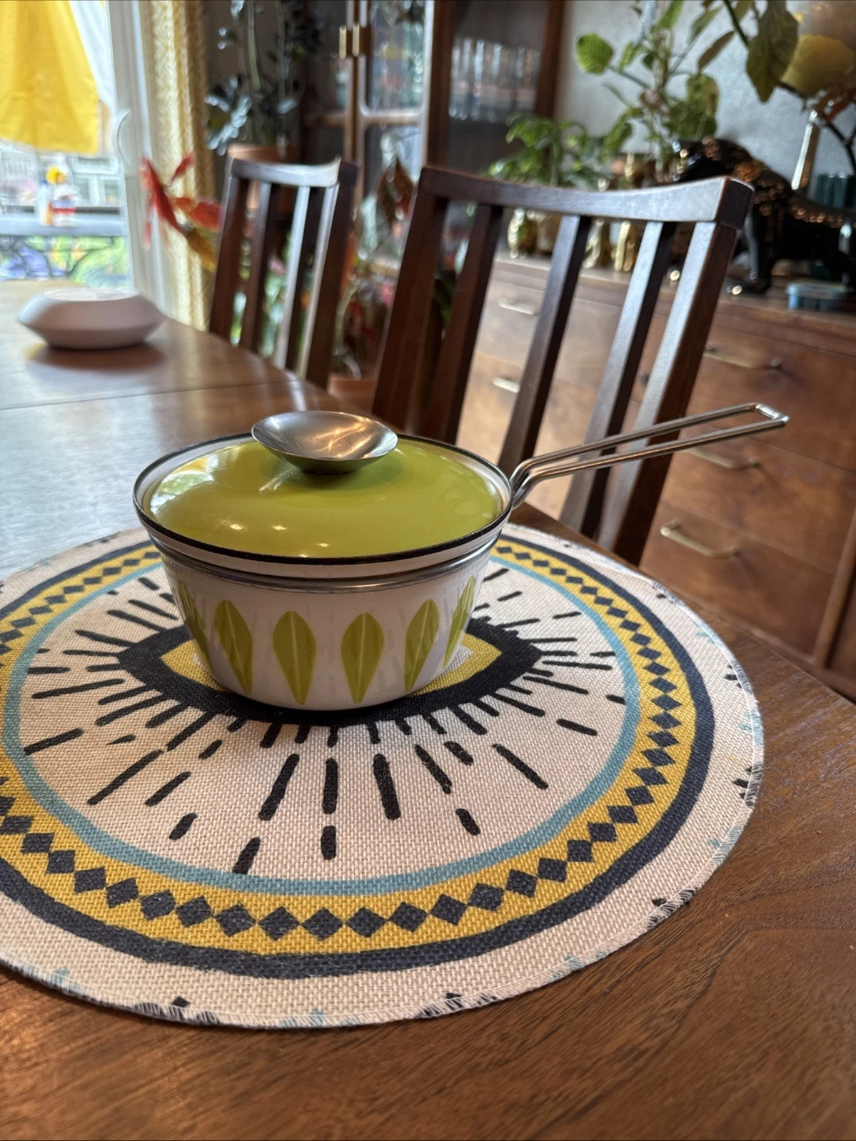 Vintage 6 Inch Catherineholm dutch oven Rare Lime on white