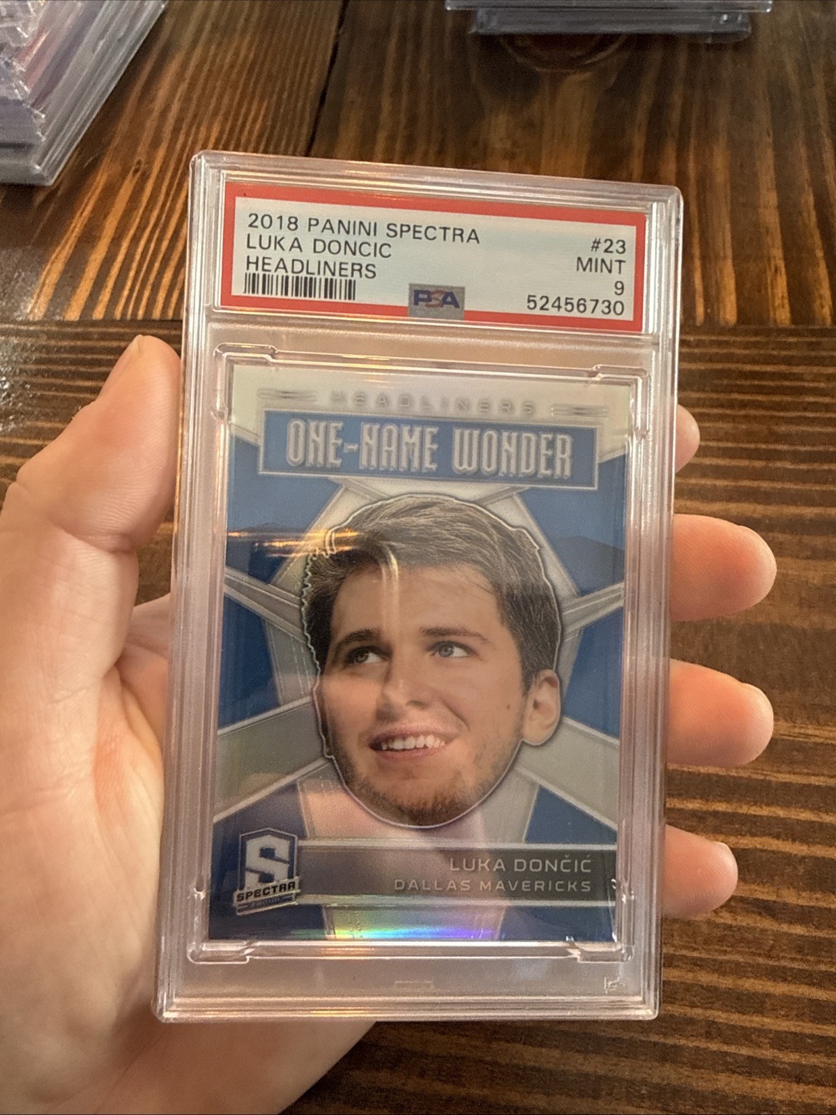 2018-19 Panini Spectra Luka Doncic Headliners RC #23 Mavericks PSA 9 Case Hit