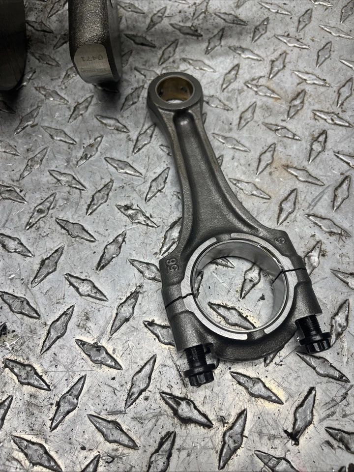 22 Can-Am Maverick 1000R cigüeñal cigüeñal y bielas Foto 3 de 4