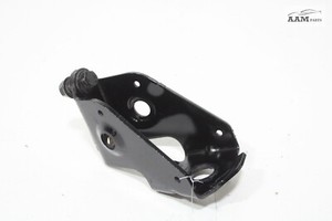 2018-2023 FREIGHTLINER CASCADIA REAR LEFT LOWER AIR SPRING MOUNT BRACKET OEM