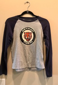 old school detroit tigers shirts
