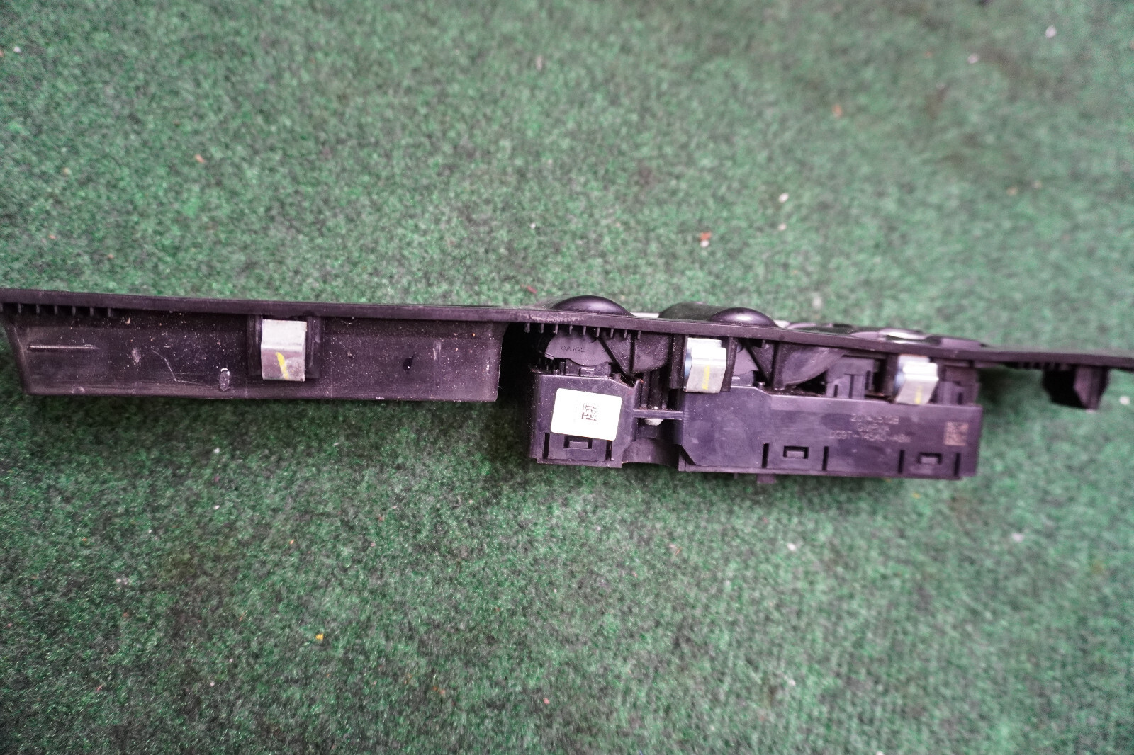 Picture 4 of 6