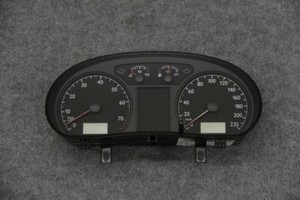 VW Polo 9N Kombiinstrument 6Q0920820B Tacho instrument cluster 1.4 Benzin