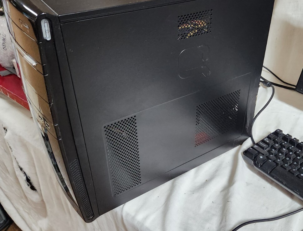 Compaq Presario Desktop Tower Computer Black Case AMD 2.70 Compaq Presario Desktop Tower Computer Black Case AMD 2.70