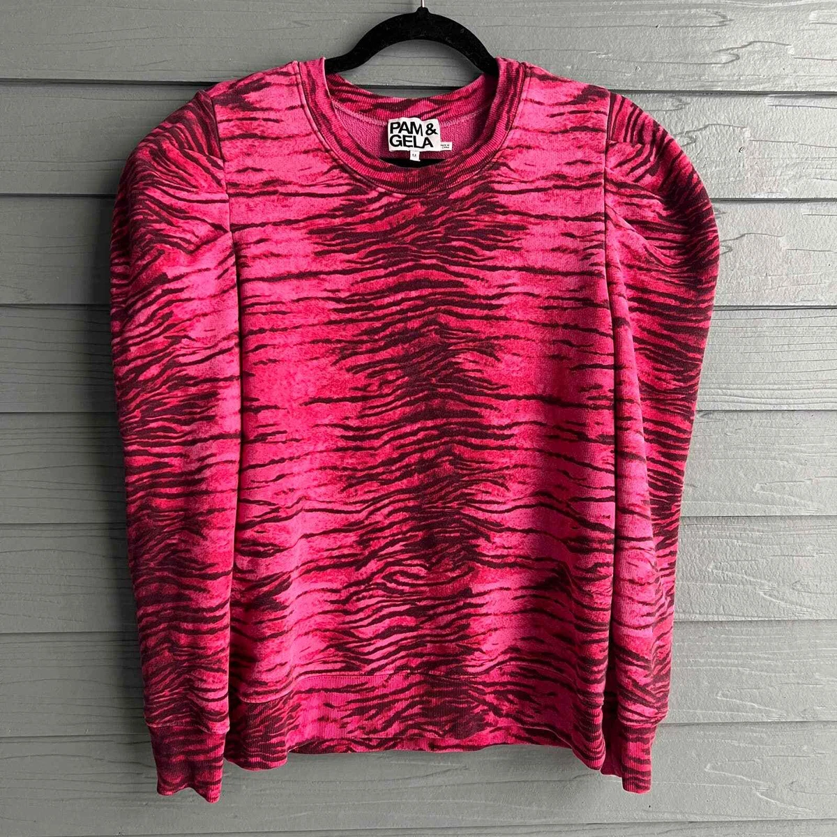 Tiger sleeve sweater top
