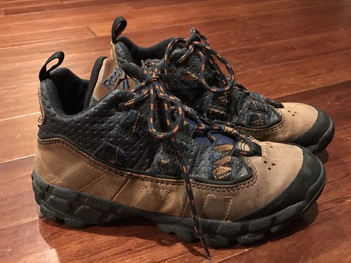 10 hiking boots