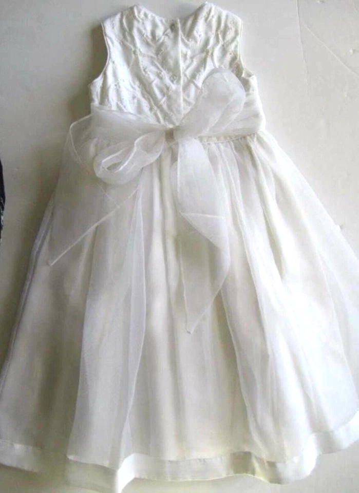 Vestido Formal Blanco Colección Reliquia Strasburg 6Y Usado en Excelente Condición Foto 2 de 4