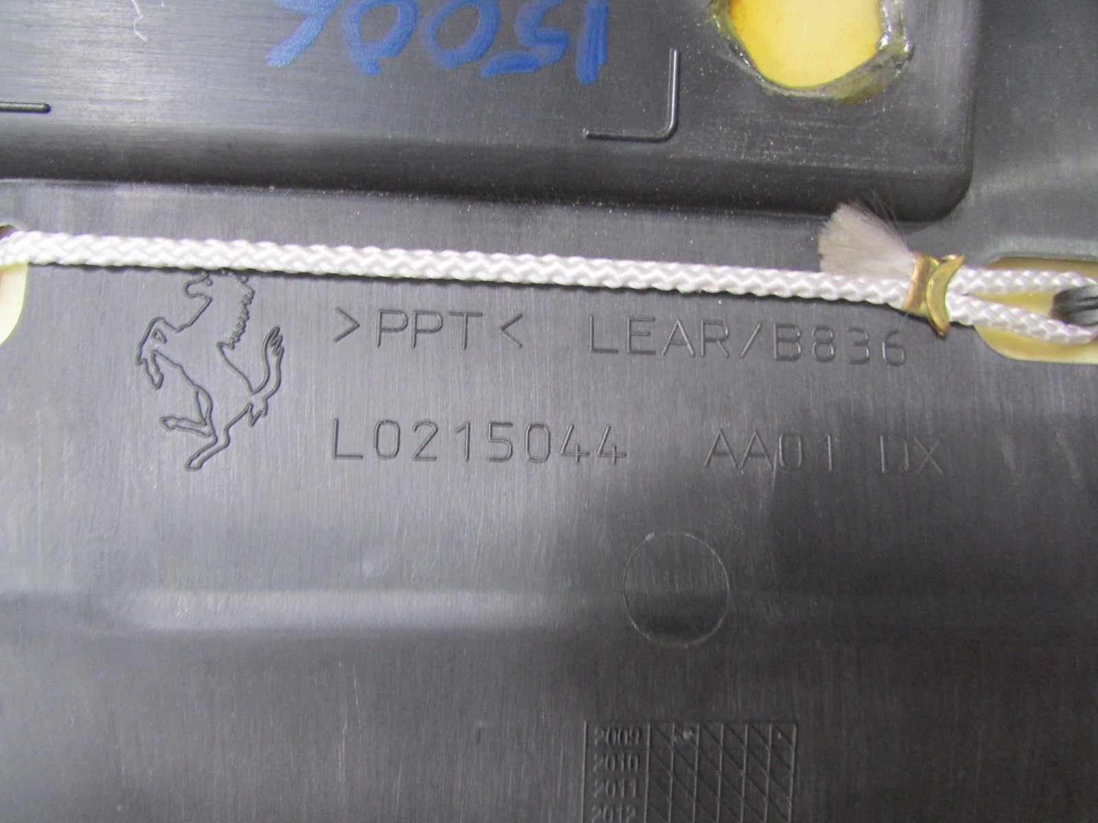 Ferrari California RH, Right Rear Seat Lower Section, Cuoio, 1 Bad Tab 82010529
