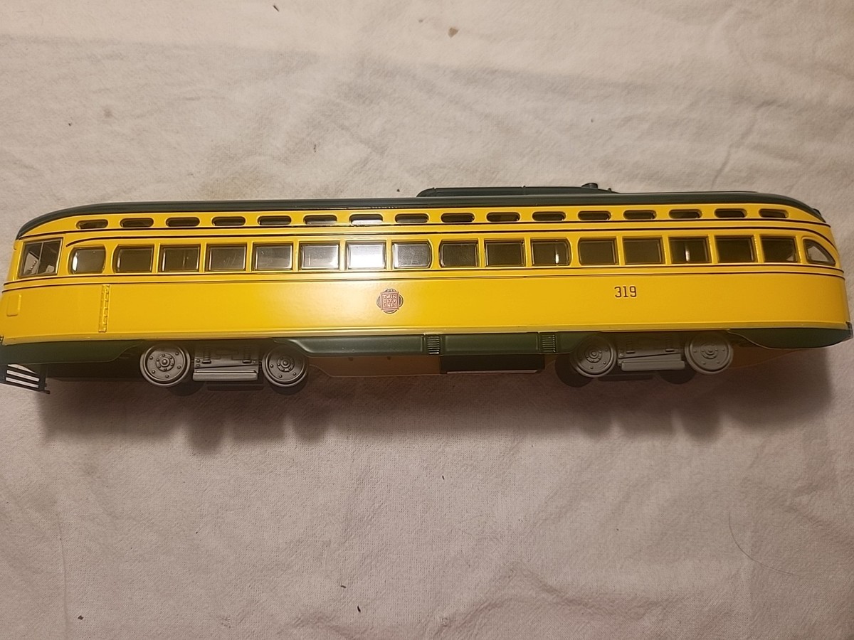Corgi St.Louis PCC Car Twin City Lines #319 1072 Of 1500 Pieces