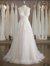 Perfect A-line V-Neck Court Train Tulle Weddi...