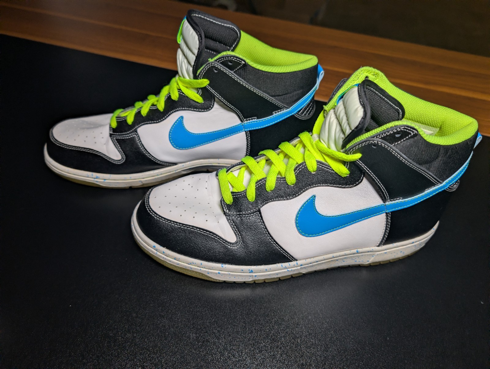 Nike Dunk High Mens Size 11 Black White Blue Volt 558493-143 Speckled 2012 image 3
