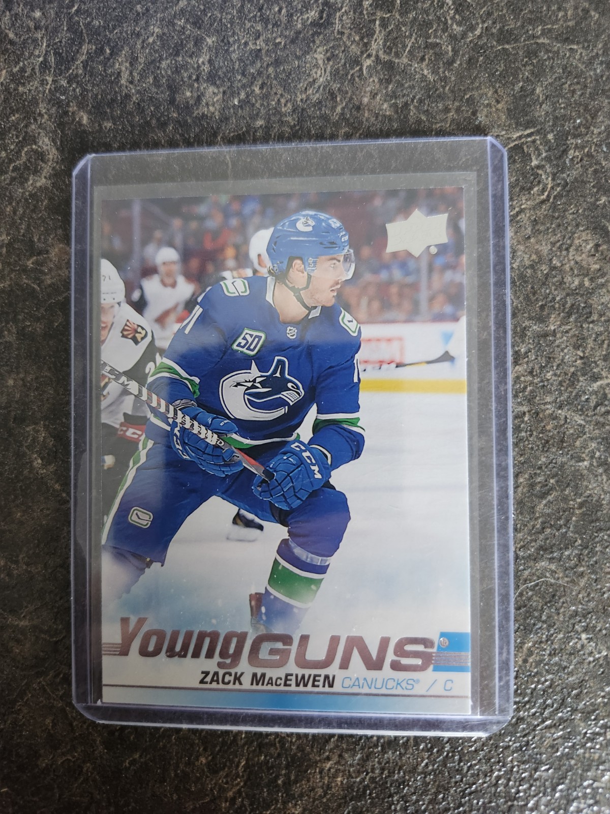 2019-20 Upper Deck Series 1 Young Guns Zack MacEwen YG RC Card# 244
