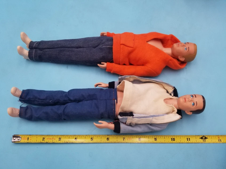 Vintage 1963 Barbie & Ken Red Trunk w/Clothes, Accessories, 2 Ken Dolls - Image 4 of 4