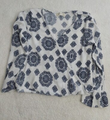 Attar'd state Top Women's Size Medium White & Blue Long Sleeve Boho Casual
