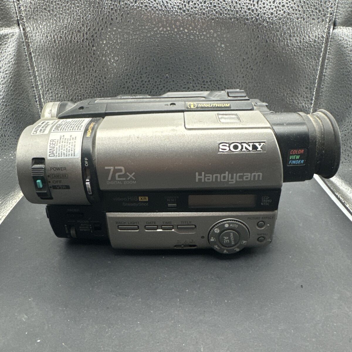 Sony Video Camera Recorder CCD-TR940 W/manual And HandyGuide Sony Video Camera Recorder CCD-TR940 W/manual And HandyGuide