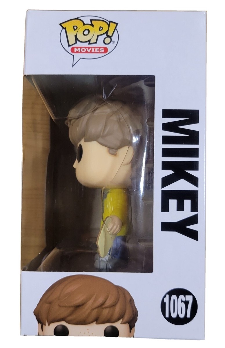 Funko POP! Movies: Goonies #1067 MIKEY, In Protector, New