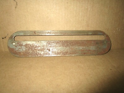 Darra James Toolkraft Corp. 8 in table saw model 815A, insert