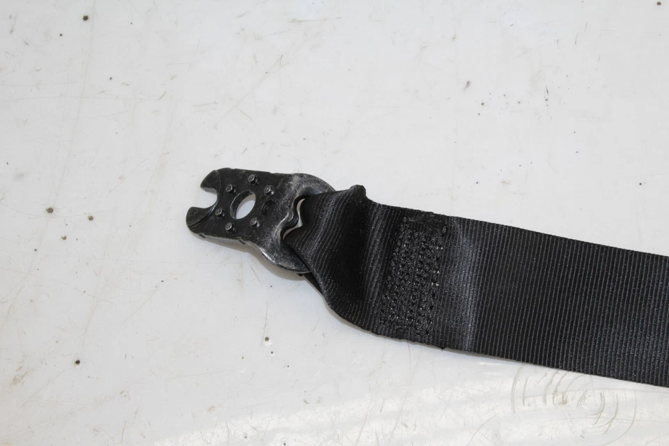 Cinto de segurança traseiro esquerdo Volkswagen GTI 2015-2021 preto fabricante de equipamento original - Imagem 4 de 4